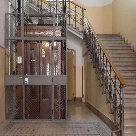 Palazzo Salem M1 Roof Garden *